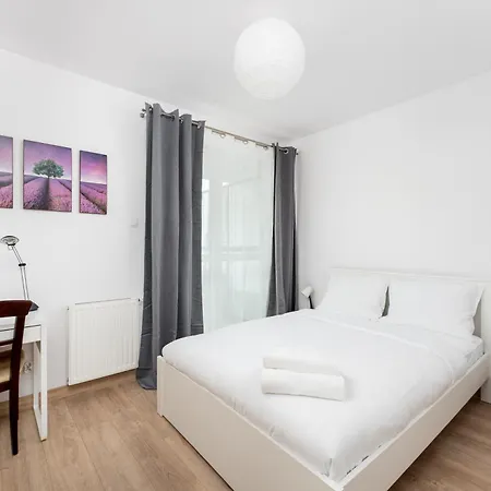 Apartment Park Jerzmanowskich Comfort By Bookinghost *